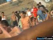 Нудисты на пляже мастурбируют трахаются смотреть онлайн